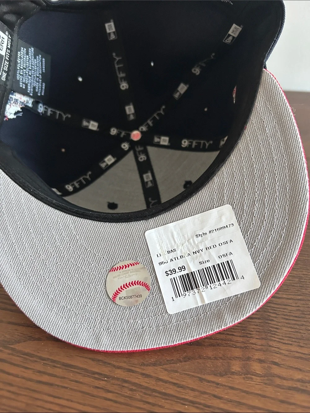 New Era Atlanta Braves Snapback Hat - Black & Red